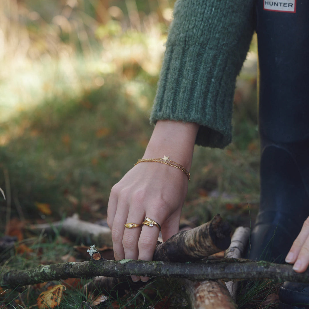 Tomine - Crystal Hug Ring Stainless Steel