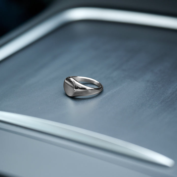 Ian - Signet Ring Stainless Steel
