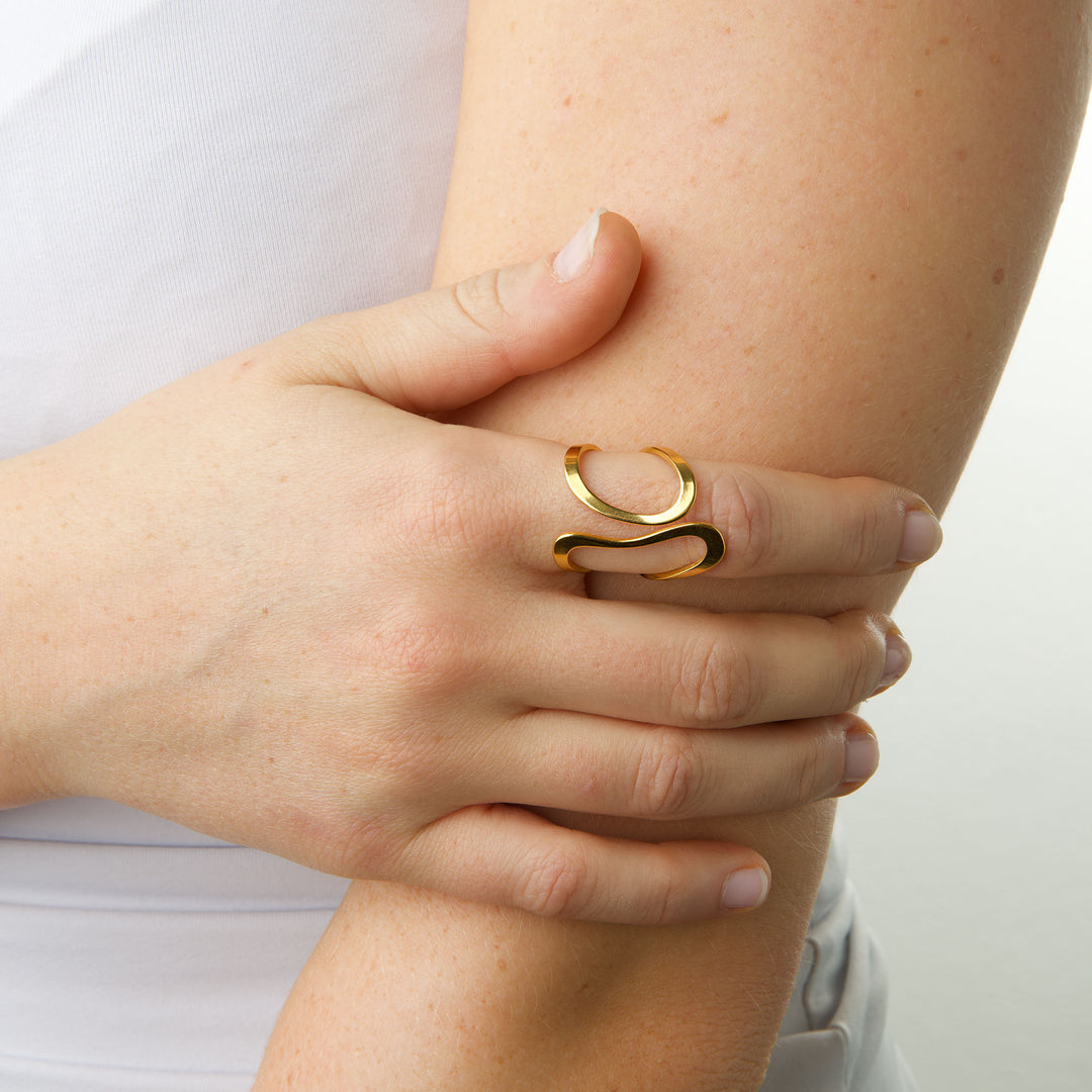 Minou - Abstrakter Ring Edelstahl